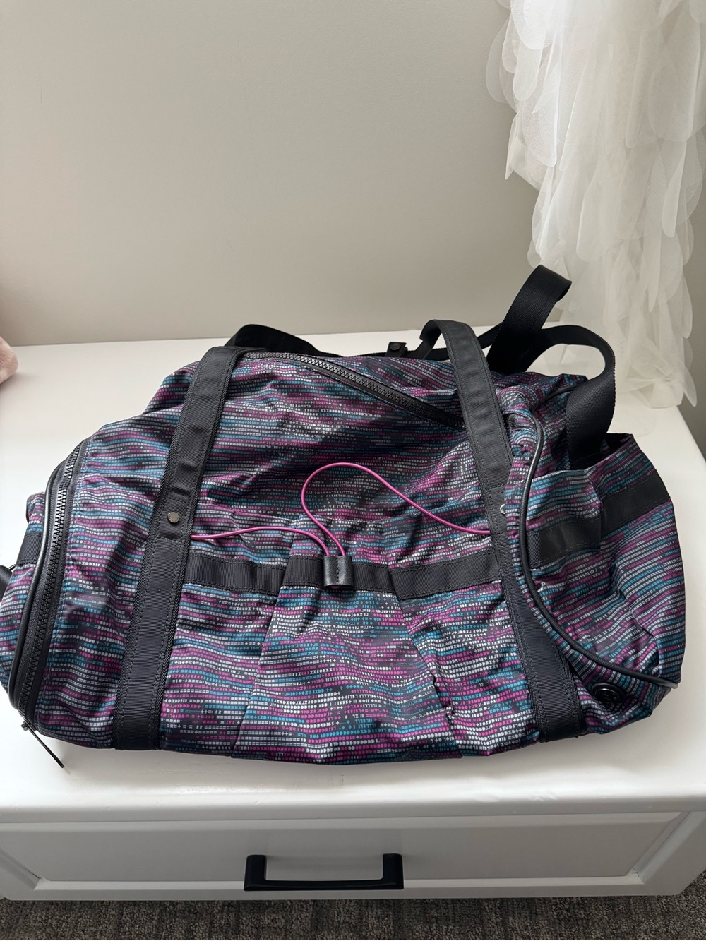 Lululemon Seawheeze Run Way Duffle